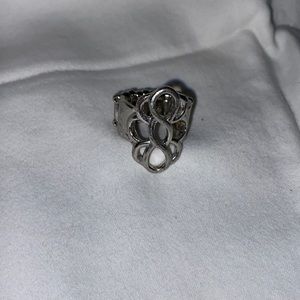 Silver stretchy ring 103